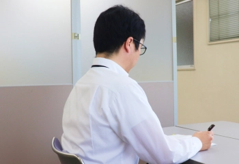 先輩社員インタビュー_セールス